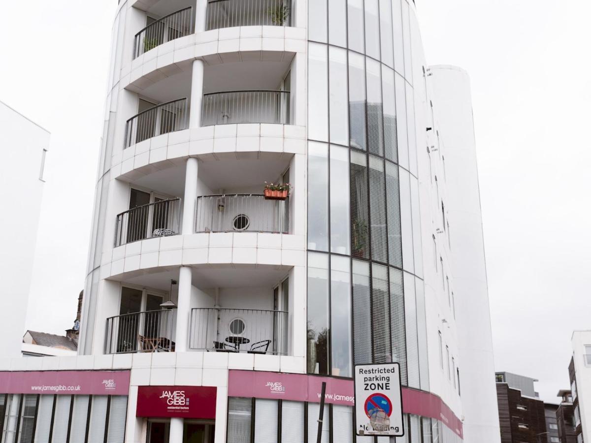 Pass The Keys Stylish 2Bed Rental Unit Glasgow Green Dış mekan fotoğraf